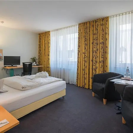Western Im Forum Mülheim 4*