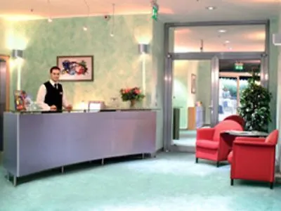 Hotel Western Im Forum Muelheim 4*
